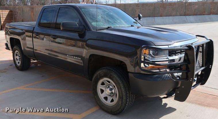 image for item DK3509 2016 Chevrolet Silverado 1500  Double Cab pickup truck