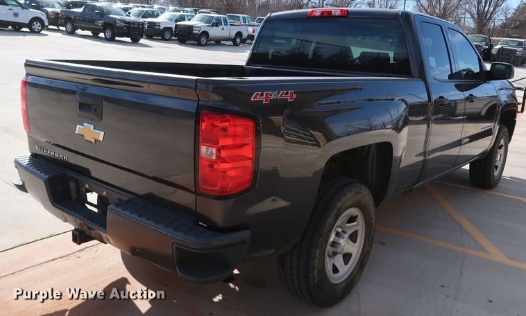 image for item DK3509 2016 Chevrolet Silverado 1500  Double Cab pickup truck