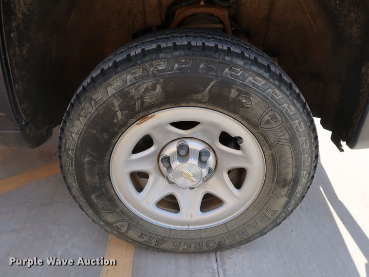 image for item DK3509 2016 Chevrolet Silverado 1500  Double Cab pickup truck