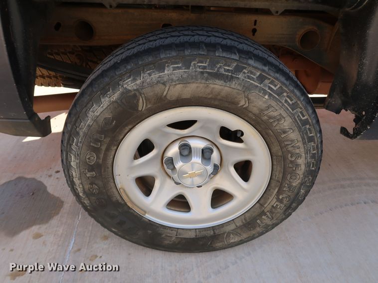 image for item DK3509 2016 Chevrolet Silverado 1500  Double Cab pickup truck