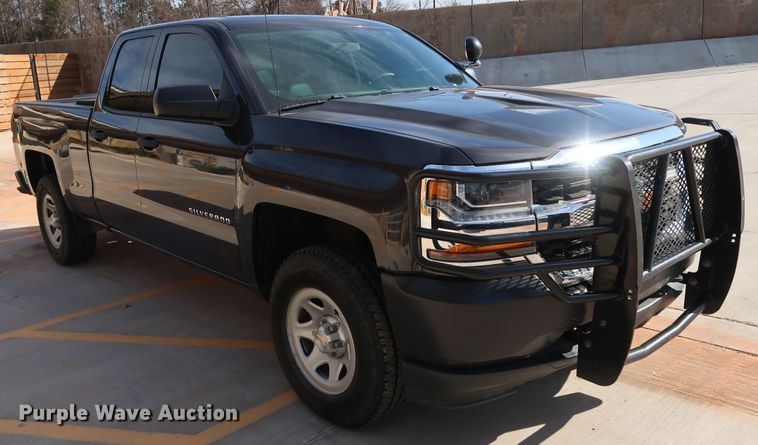 image for item DK3510 2016 Chevrolet Silverado 1500  Double Cab pickup truck