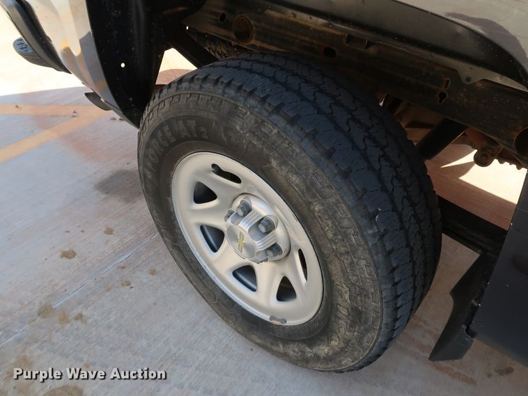 image for item DK3510 2016 Chevrolet Silverado 1500  Double Cab pickup truck