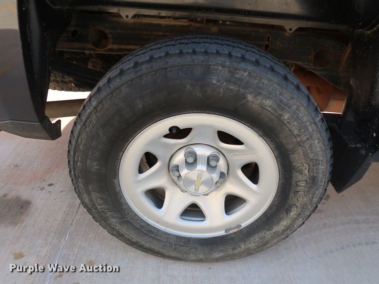 image for item DK3510 2016 Chevrolet Silverado 1500  Double Cab pickup truck