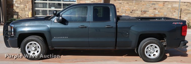 image for item DK3511 2017 Chevrolet Silverado 1500  Double Cab pickup truck