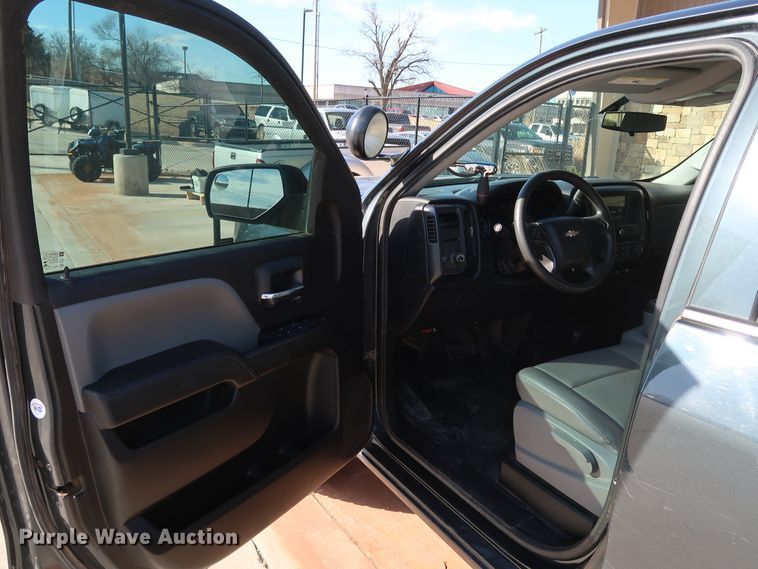 image for item DK3511 2017 Chevrolet Silverado 1500  Double Cab pickup truck