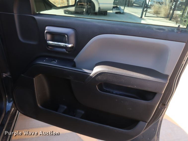 image for item DK3511 2017 Chevrolet Silverado 1500  Double Cab pickup truck