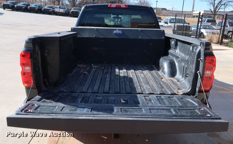 image for item DK3511 2017 Chevrolet Silverado 1500  Double Cab pickup truck