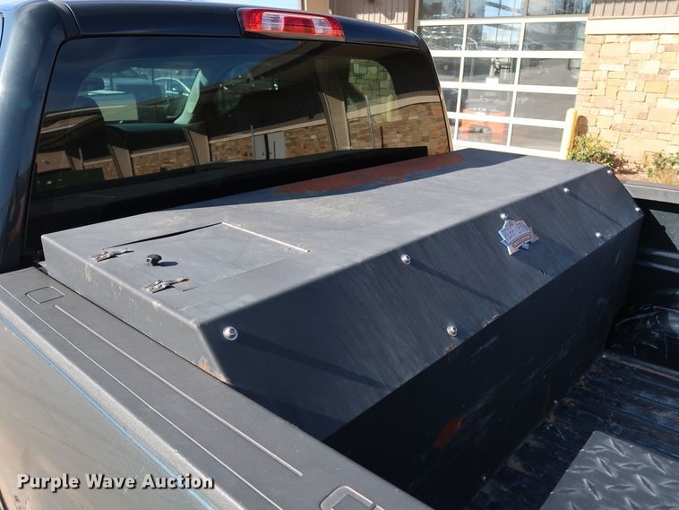 image for item DK3511 2017 Chevrolet Silverado 1500  Double Cab pickup truck