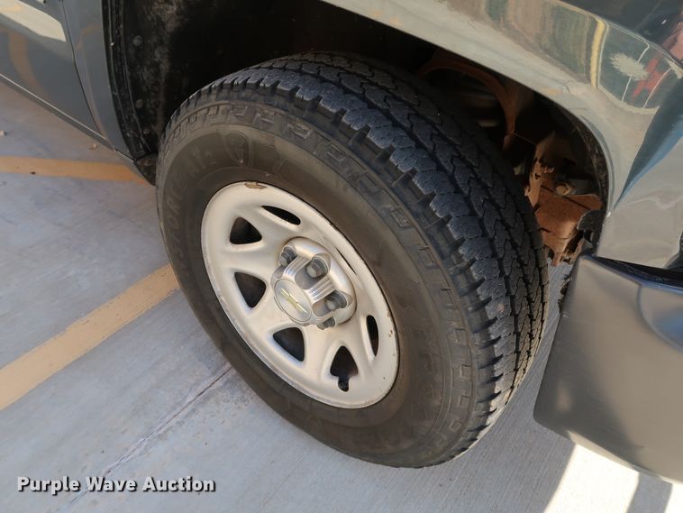 image for item DK3511 2017 Chevrolet Silverado 1500  Double Cab pickup truck