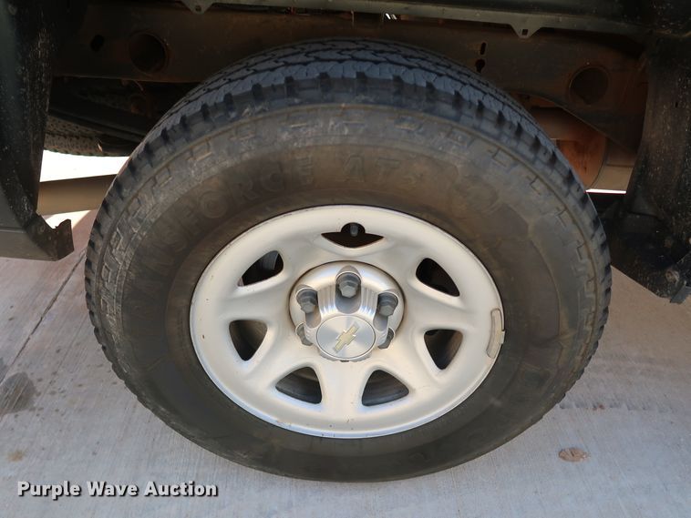 image for item DK3511 2017 Chevrolet Silverado 1500  Double Cab pickup truck