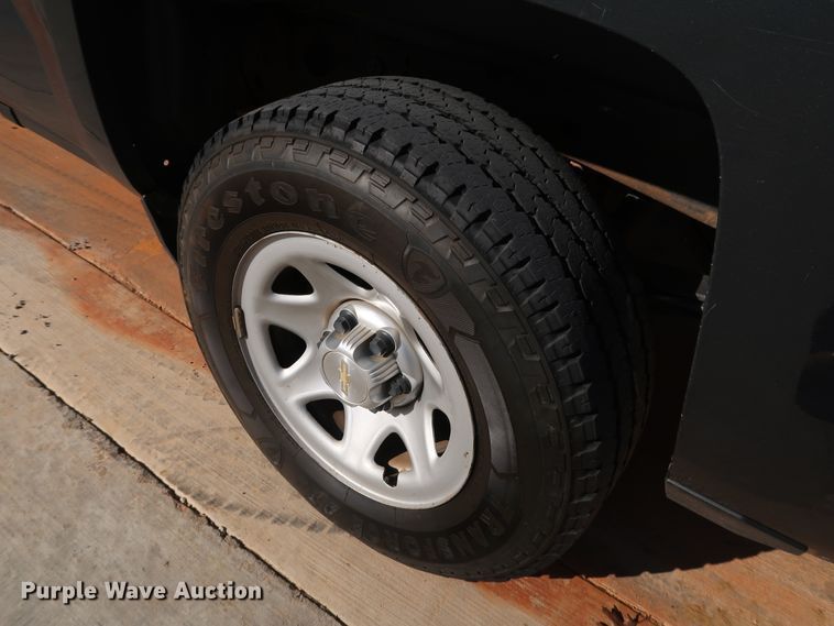 image for item DK3511 2017 Chevrolet Silverado 1500  Double Cab pickup truck