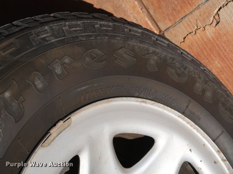 image for item DK3511 2017 Chevrolet Silverado 1500  Double Cab pickup truck