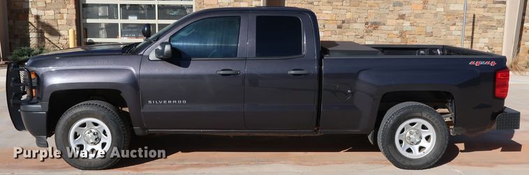image for item DK3512 2015 Chevrolet Silverado 1500  Double Cab pickup truck