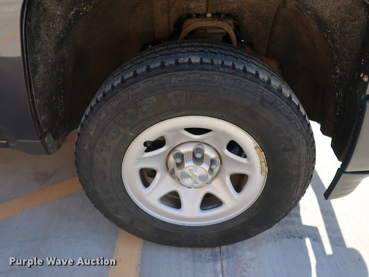 image for item DK3512 2015 Chevrolet Silverado 1500  Double Cab pickup truck