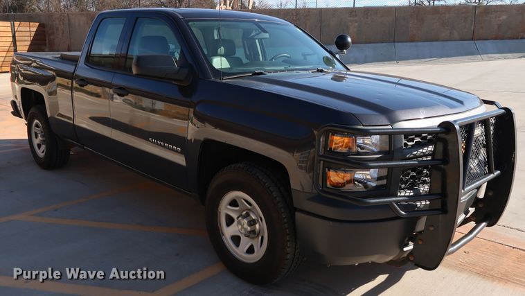 image for item DK3513 2015 Chevrolet Silverado 1500  Double Cab pickup truck