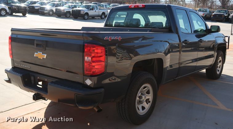 image for item DK3513 2015 Chevrolet Silverado 1500  Double Cab pickup truck