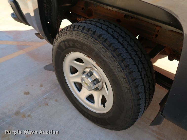 image for item DK3513 2015 Chevrolet Silverado 1500  Double Cab pickup truck