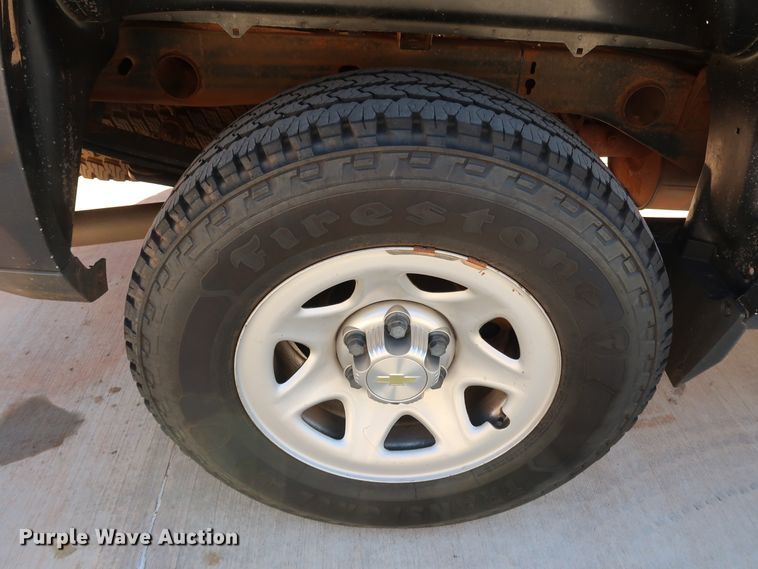 image for item DK3513 2015 Chevrolet Silverado 1500  Double Cab pickup truck