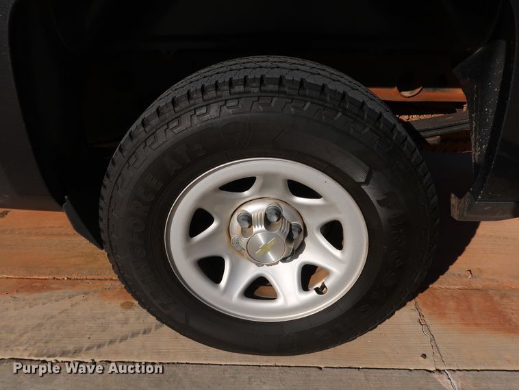 image for item DK3513 2015 Chevrolet Silverado 1500  Double Cab pickup truck