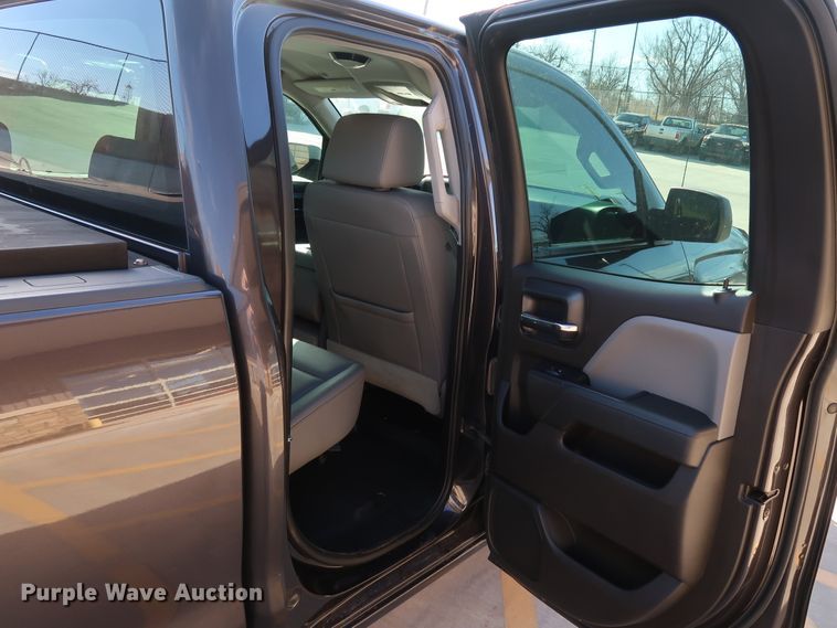 image for item DK3514 2016 Chevrolet Silverado 1500  Double Cab pickup truck