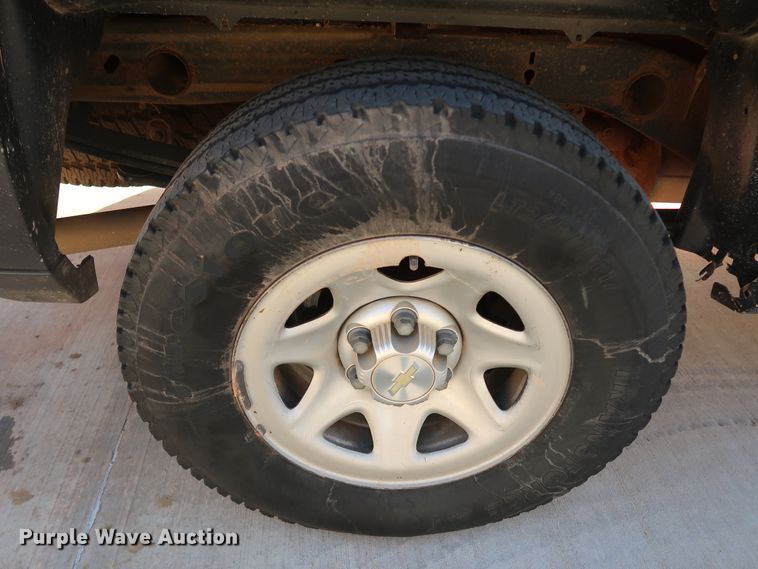 image for item DK3514 2016 Chevrolet Silverado 1500  Double Cab pickup truck