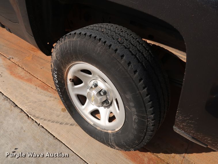 image for item DK3514 2016 Chevrolet Silverado 1500  Double Cab pickup truck