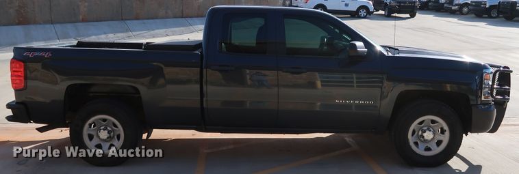 image for item DK3515 2017 Chevrolet Silverado 1500  Double Cab pickup truck