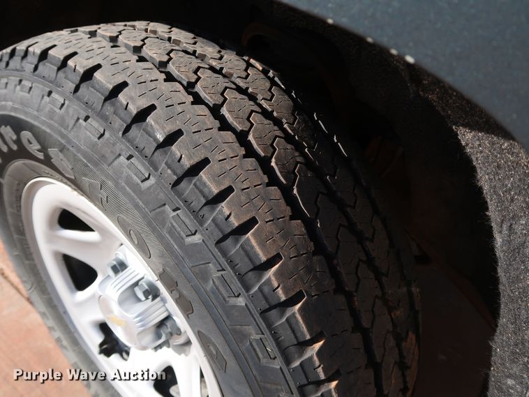 image for item DK3515 2017 Chevrolet Silverado 1500  Double Cab pickup truck