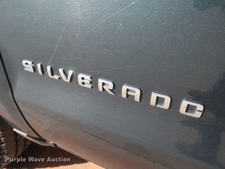 image for item DK3515 2017 Chevrolet Silverado 1500  Double Cab pickup truck