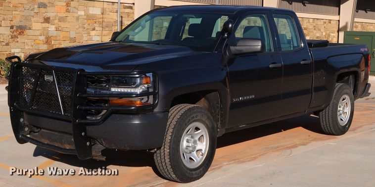 image for item DK3516 2016 Chevrolet Silverado 1500  Double Cab pickup truck