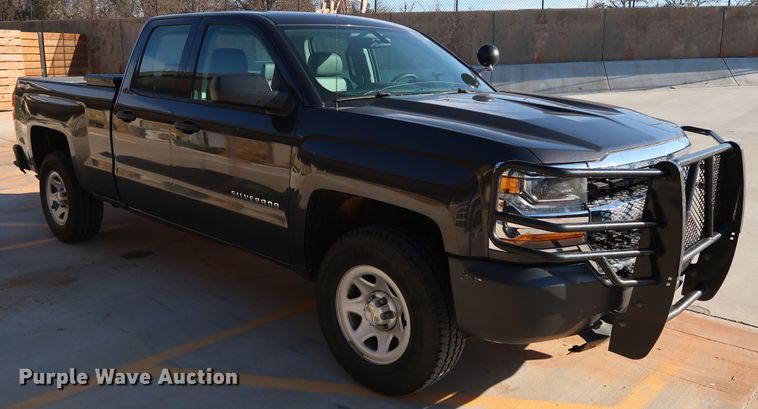 image for item DK3516 2016 Chevrolet Silverado 1500  Double Cab pickup truck