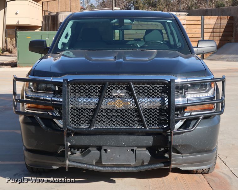 image for item DK3517 2017 Chevrolet Silverado 1500  Crew Cab pickup truck