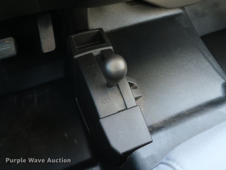 image for item DK3517 2017 Chevrolet Silverado 1500  Crew Cab pickup truck