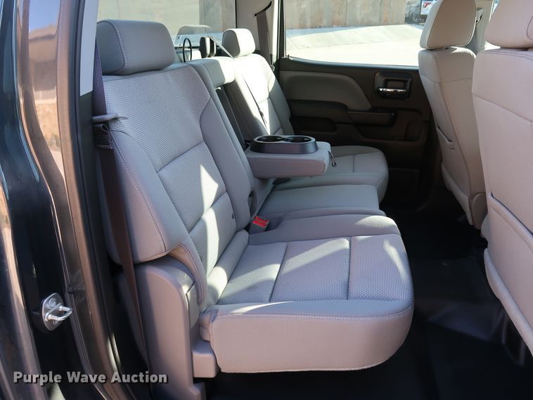 image for item DK3517 2017 Chevrolet Silverado 1500  Crew Cab pickup truck