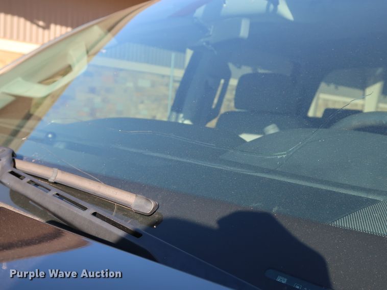 image for item DK3517 2017 Chevrolet Silverado 1500  Crew Cab pickup truck