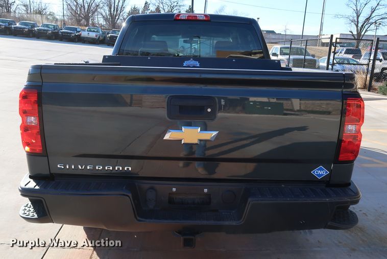 image for item DK3517 2017 Chevrolet Silverado 1500  Crew Cab pickup truck