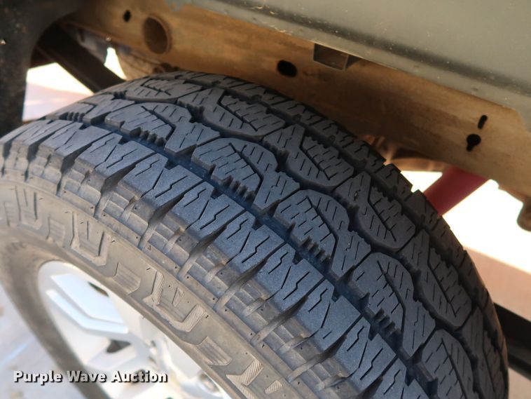 image for item DK3517 2017 Chevrolet Silverado 1500  Crew Cab pickup truck