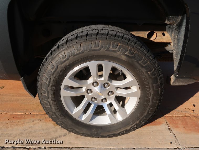 image for item DK3517 2017 Chevrolet Silverado 1500  Crew Cab pickup truck