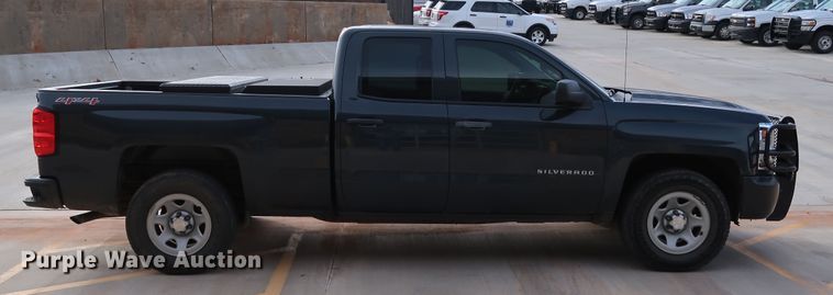image for item DK3518 2017 Chevrolet Silverado 1500  Double Cab pickup truck