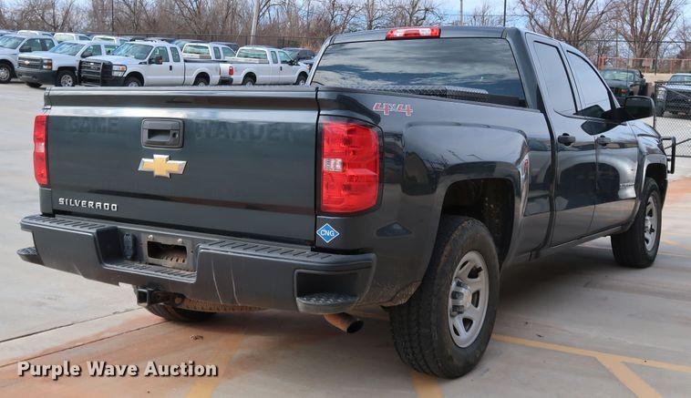 image for item DK3518 2017 Chevrolet Silverado 1500  Double Cab pickup truck