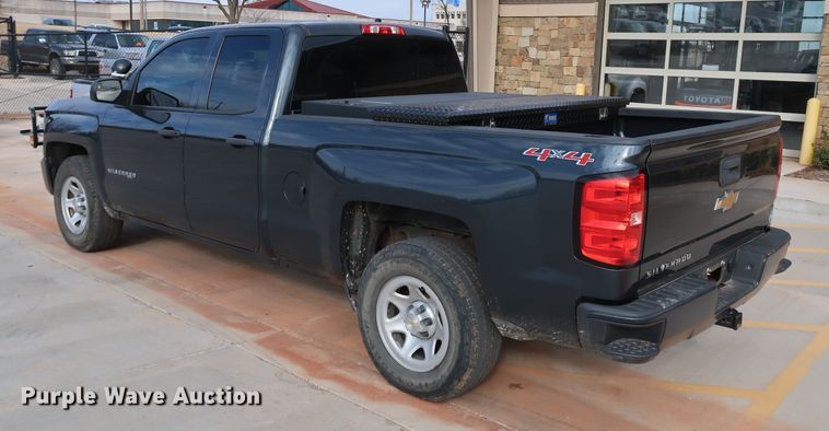 image for item DK3518 2017 Chevrolet Silverado 1500  Double Cab pickup truck