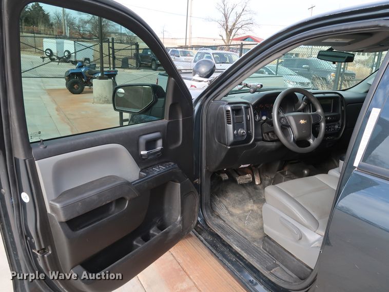 image for item DK3518 2017 Chevrolet Silverado 1500  Double Cab pickup truck