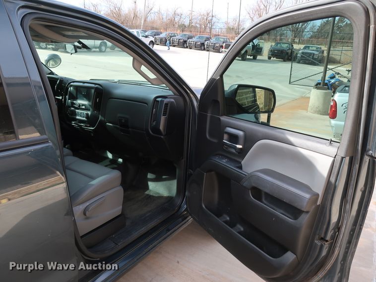 image for item DK3518 2017 Chevrolet Silverado 1500  Double Cab pickup truck