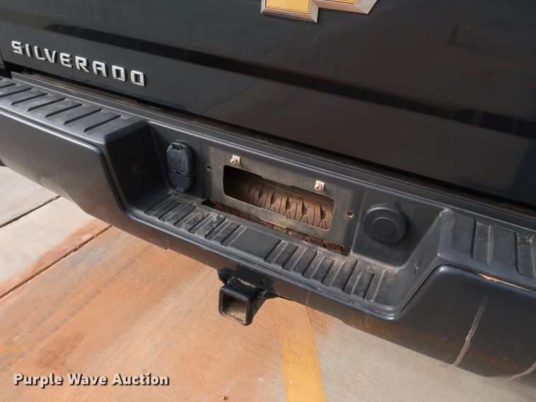 image for item DK3518 2017 Chevrolet Silverado 1500  Double Cab pickup truck