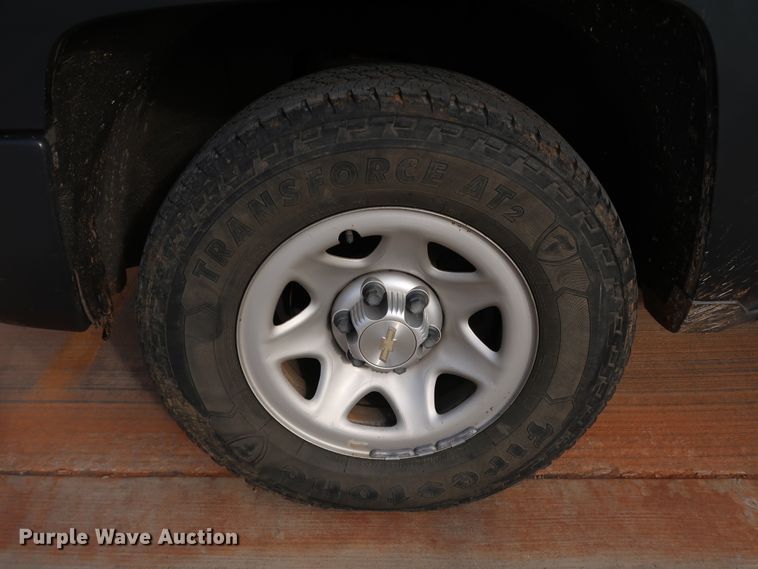 image for item DK3518 2017 Chevrolet Silverado 1500  Double Cab pickup truck