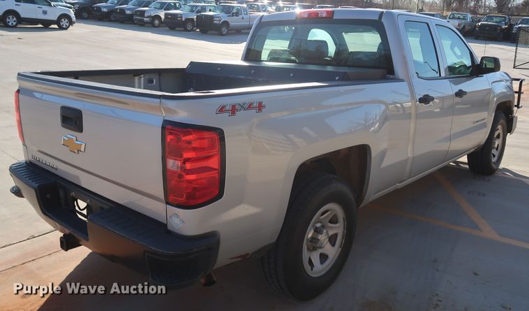 image for item DK3519 2015 Chevrolet Silverado 1500  Double Cab pickup truck