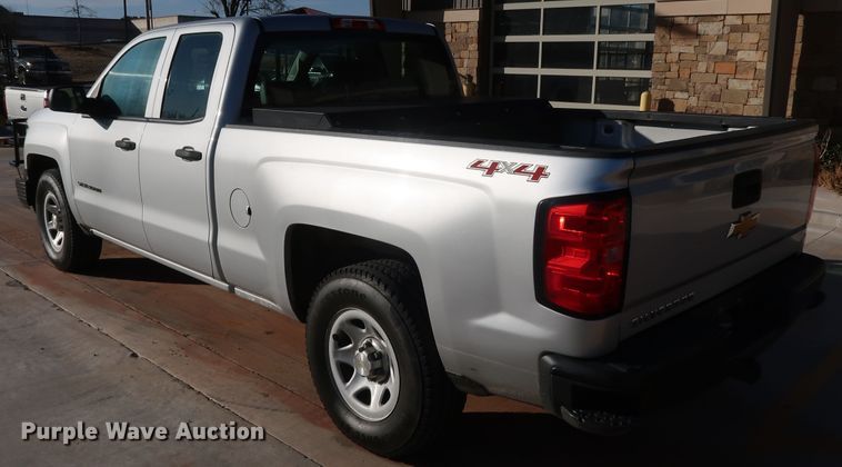 image for item DK3519 2015 Chevrolet Silverado 1500  Double Cab pickup truck