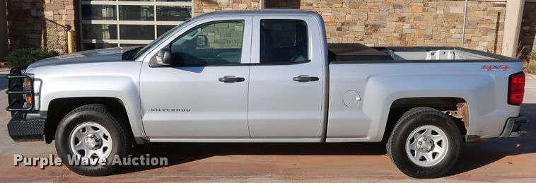 image for item DK3519 2015 Chevrolet Silverado 1500  Double Cab pickup truck