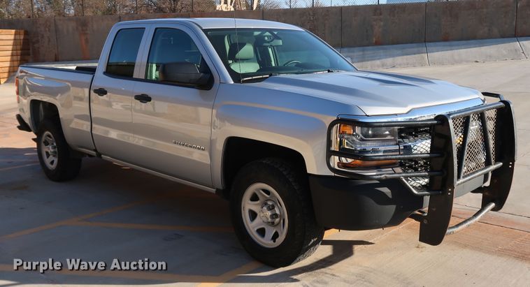 image for item DK3520 2016 Chevrolet Silverado 1500  Double Cab pickup truck
