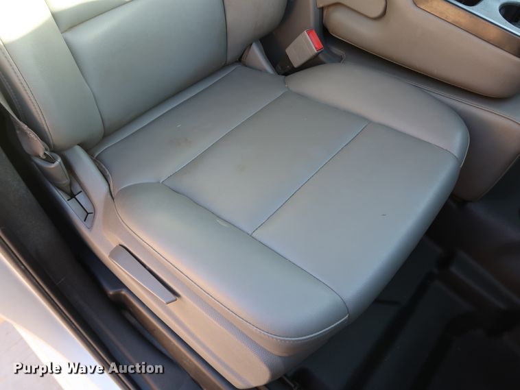 image for item DK3520 2016 Chevrolet Silverado 1500  Double Cab pickup truck